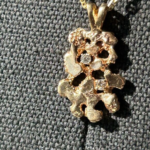 14K Gold Two Diamond Channel Set And Nugget Design Rectangular Pendant Unisex - Picture 10 of 11